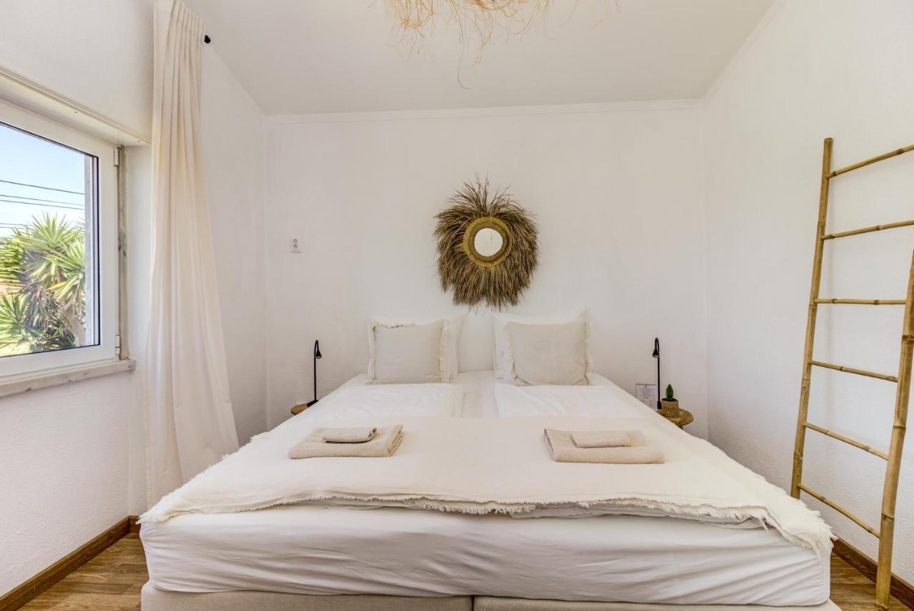 Ocean House - Ribeira D'Ilhas Ericeira Hostel Ngoại thất bức ảnh
